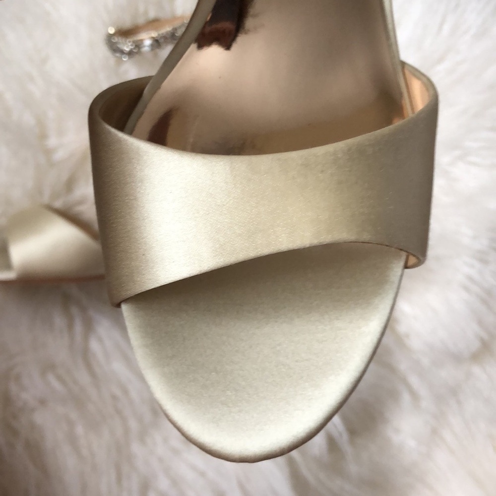 Badgley Mischka Regensia Heels - Picture 6 of 13